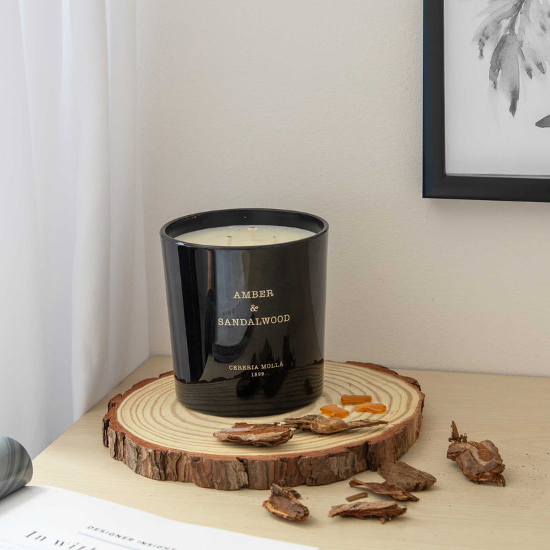 Žvakė "Amber & Sandalwood"