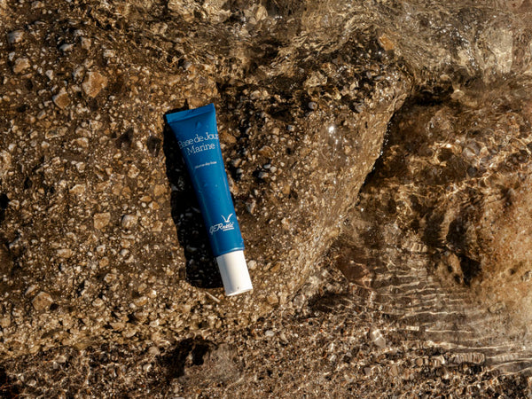 Šviesinamasis ir remineralizuojantis dieninis veido kremas