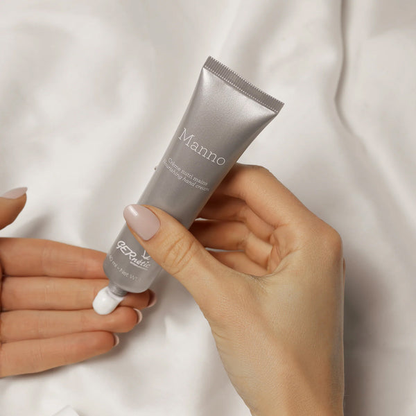 Apsauginis maitinamasis rankų kremas Manno